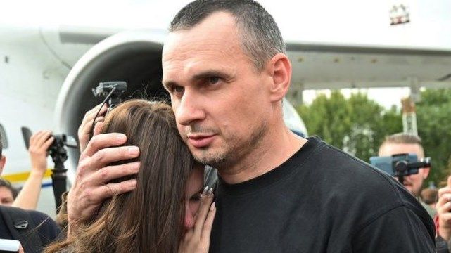 Крымская прокуратура вызовет для дачи показаний Сенцова и Кольченко