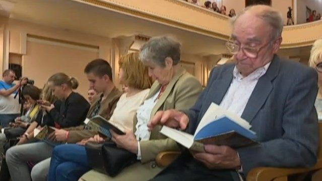 Новая книга Сенцова и литература для бойцов ООС: во Львове завершился 26-й Книжный форум