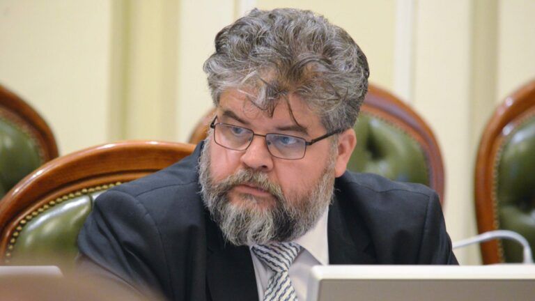 Богдан Яременко