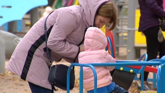 40% українок не працюють. Скільки втрачає країна та як збільшити зайнятість