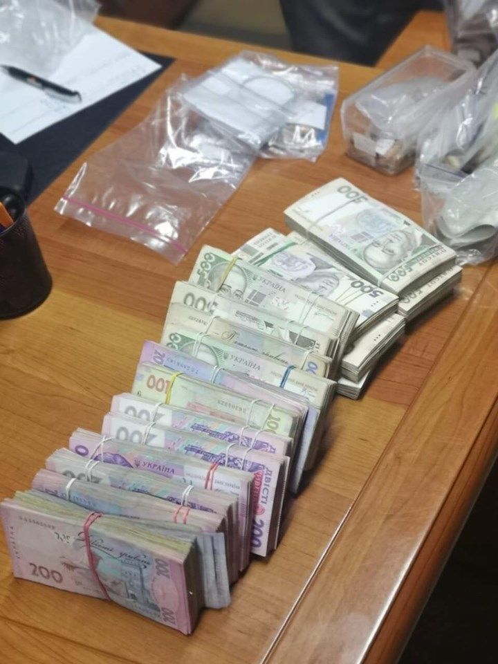 У Києві ділки приховали від податкової понад 62 кг золота