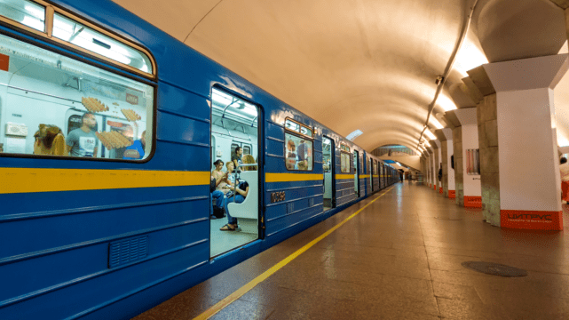 У метро Києва запускають 4G-інтернет – перші станції
