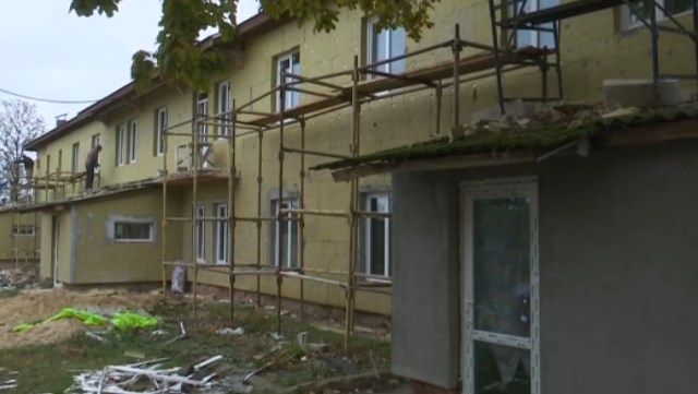 Планували відкрити у вересні: чому на Волині не можуть добудувати амбулаторії