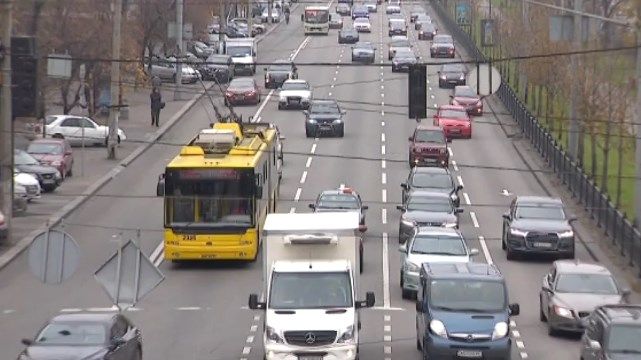 Ограничение скорости движения в Киеве: какие штрафы и соблюдают ли водители