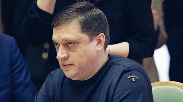 Кто такой Роман Иванисов и что известно о скандале в Слуге народа