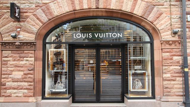 Угода всієї кар’єри: власник Louis Vuitton купує Tiffany за $16 млрд