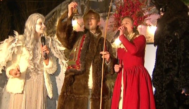 ONUKA и Алина Паш: как прошел рождественский Кураж Базар