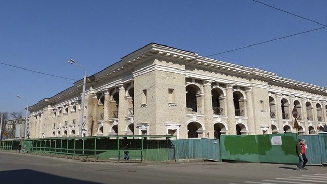 Гостиный двор на грани разрушения. Кто спасет историческое здание.