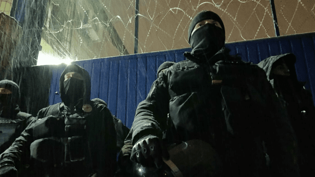 Протест под Лукьяновским СИЗО: активисты  против обмена экс-беркутовцев