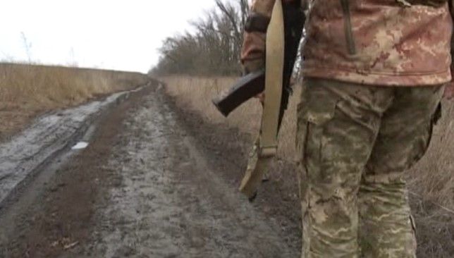 Снайпери та позиції у будинках людей: тактика бойовиків у Водяному