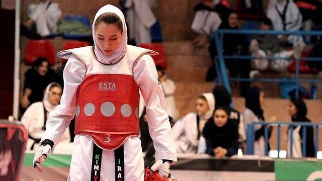 Через політичні мотиви: єдина олімпійська медалістка Ірану покинула країну