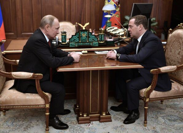 Путін запропонував Медведєву нову посаду