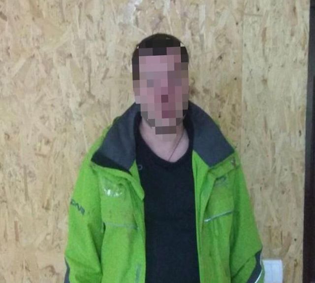 В Запорожье мужчина сбросил собаку с моста и оставил умирать