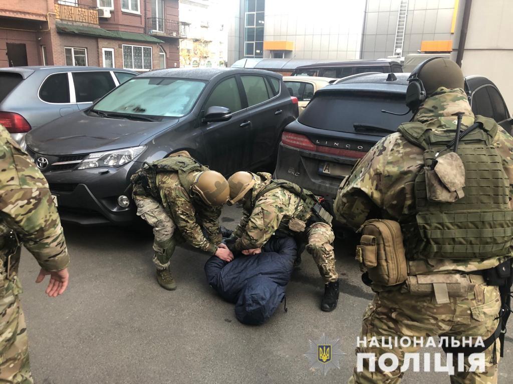 Підозрюваний у справі Окуєвої незаконно отримав громадянство