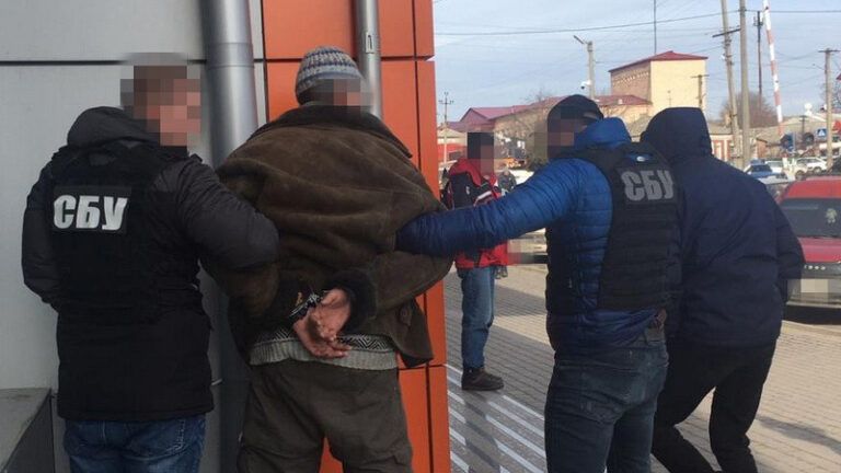 Оценил жизнь жены в $1 тыс.: в Киеве сотрудницу Нацакадемии СБУ заказал бывший муж