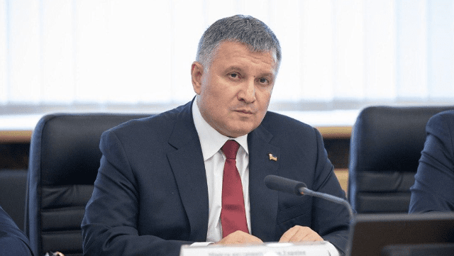 Неадекватно і ганебно: Аваков про відкриття справи проти Чорновол