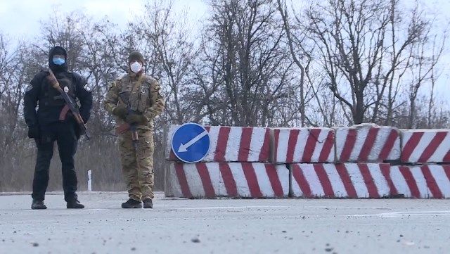 Как изменились правила пересечения блокпостов в зоне ООС из-за карантина