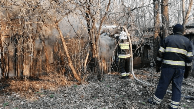У Чорнобилі тиждень гасять пожежі у трьох лісництвах
