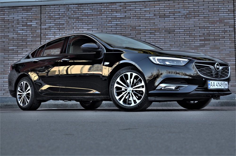 Тест-драйв Opel Insignia: строгий немец