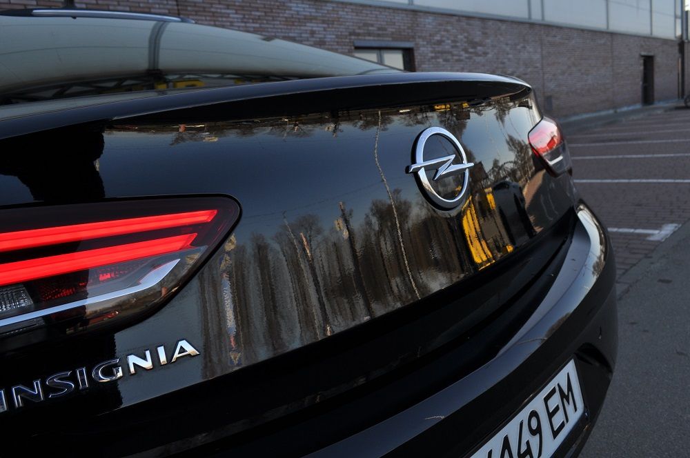 Тест-драйв Opel Insignia: строгий немец