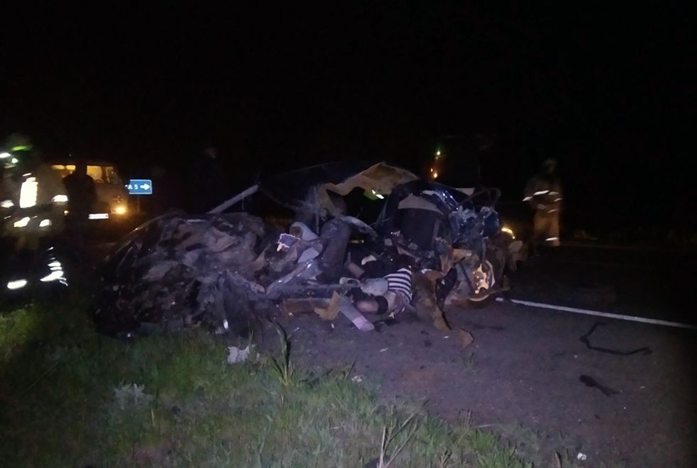 На трасі Дніпро-Миколаїв зіткнулися легковик та фура