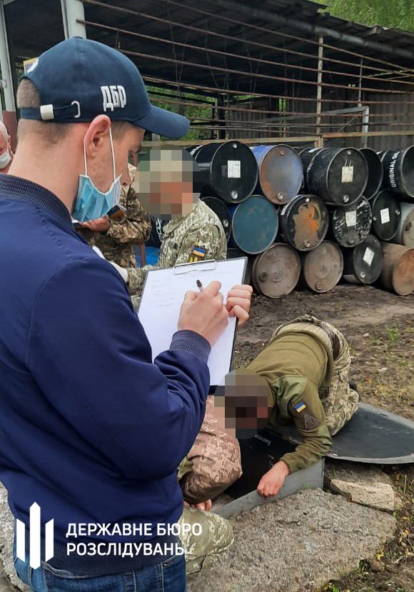 Військові ВСУ вкрали з частини пальне на 10 млн грн Військові ВСУ вкрали з частини пальне на 10 млн грн