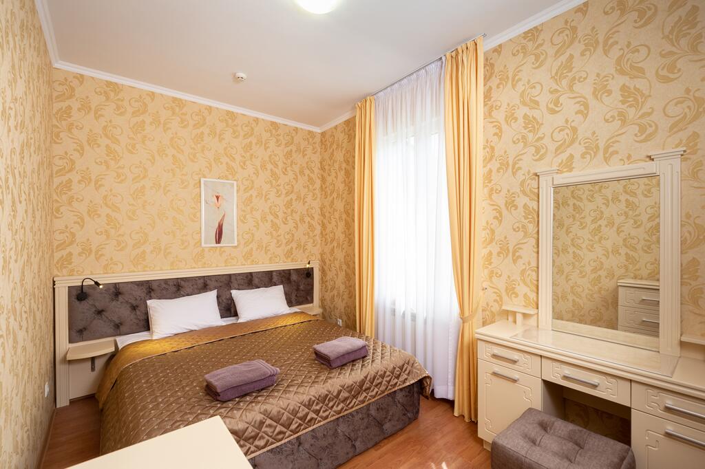 Пансіонат СОВІНЬЙОН В ОДЕСІ/ФОТО БУКІНГ