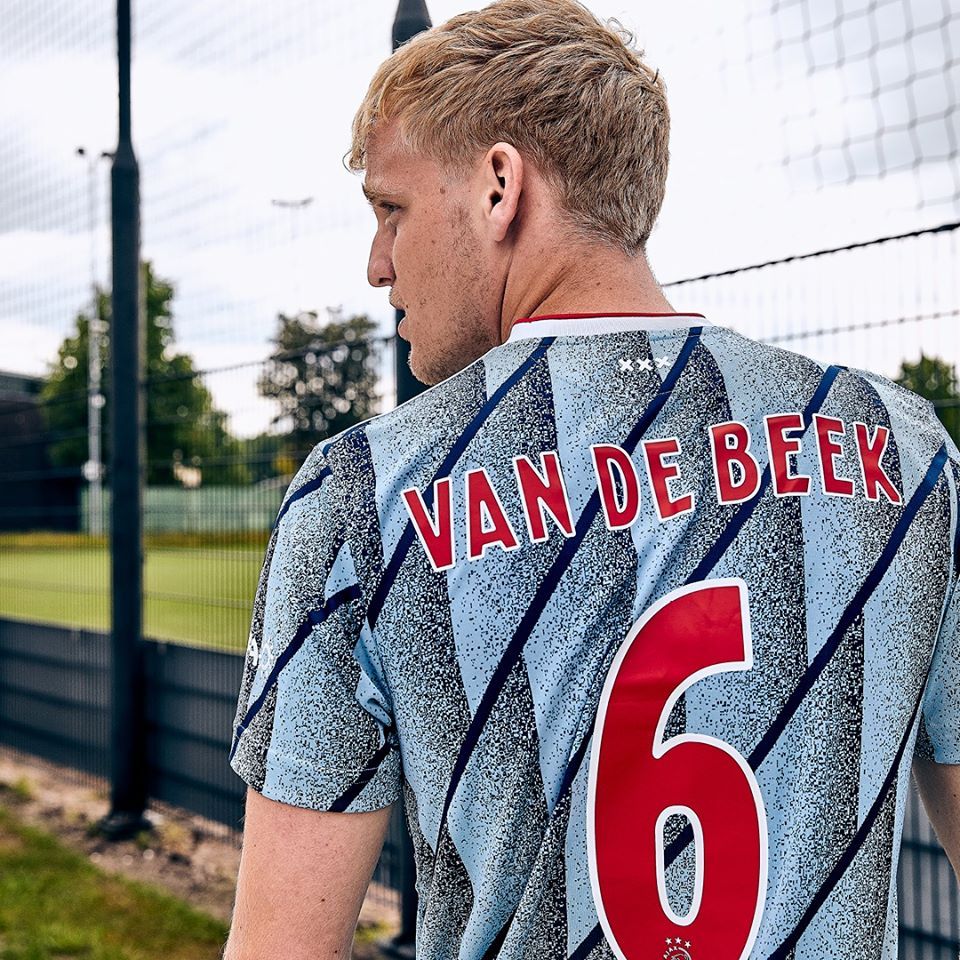 Фото: AFC Ajax Гостевая форма Аякса сезон-2020/21