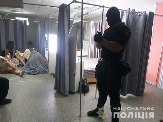 В Николаеве разоблачили сеть онлайн-порностудий - доход в месяц составлял более 2,5 млн грн В Николаеве разоблачили сеть онлайн-порностудий