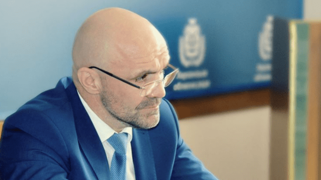 Владислав Мангер