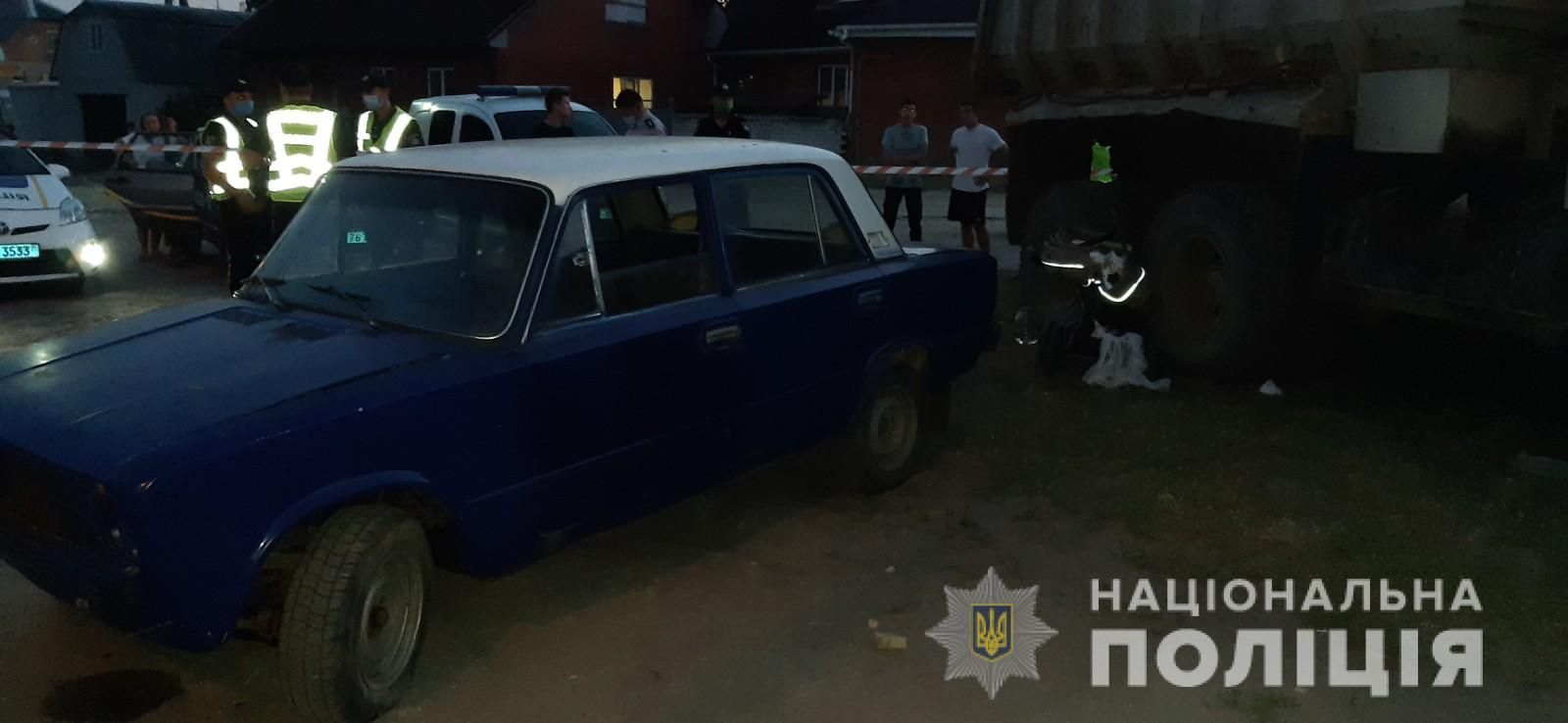 фото: Нацполіція В Харькове автомобиль наехал на детскую коляску - погиб младенец
