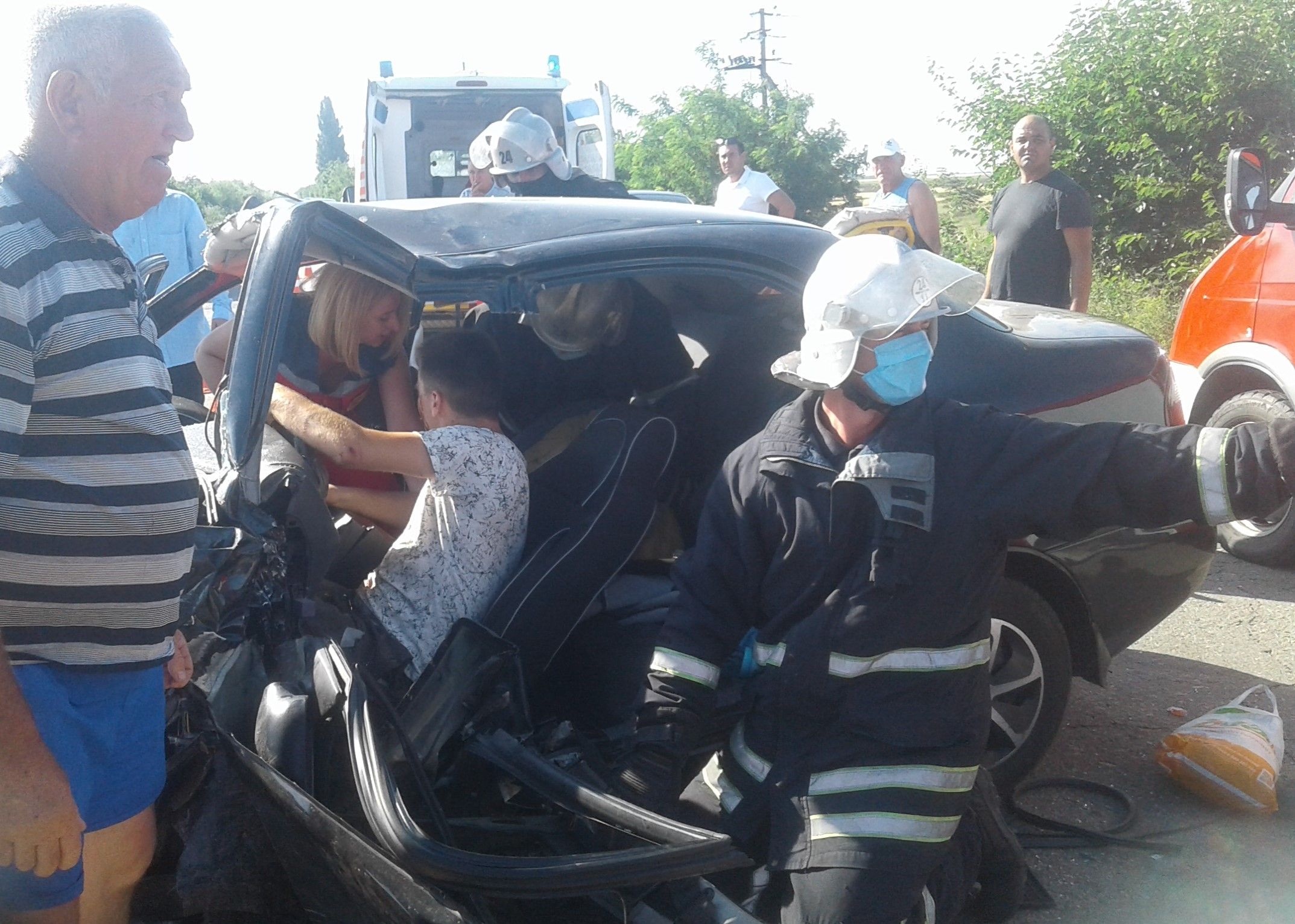 В Запорожской области столкнулись автомобили - пострадали четыре ребенка В Запорожской области столкнулись автомобили