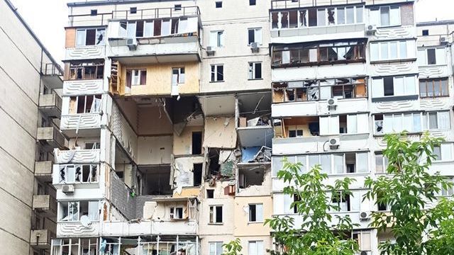 Вибух на Позняках: яка нині ситуація з будинком та де мешкають постраждалі Фото 1