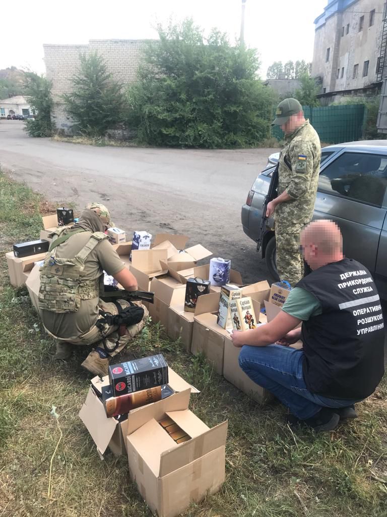 На полмиллиона гривен: в Донецкой области задержали рекордную партию алкоголя В Донецкой области задержали рекордную партию алкоголя