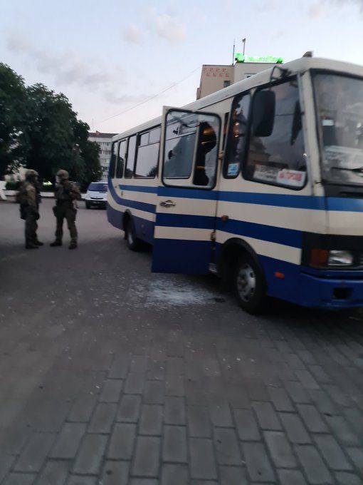 “Боевики” в Луцке, Полтаве и Киеве: как захватывали заложников в Украине “Боевики” в Луцке, Полтаве и Киеве: как захватывали заложников в Украине