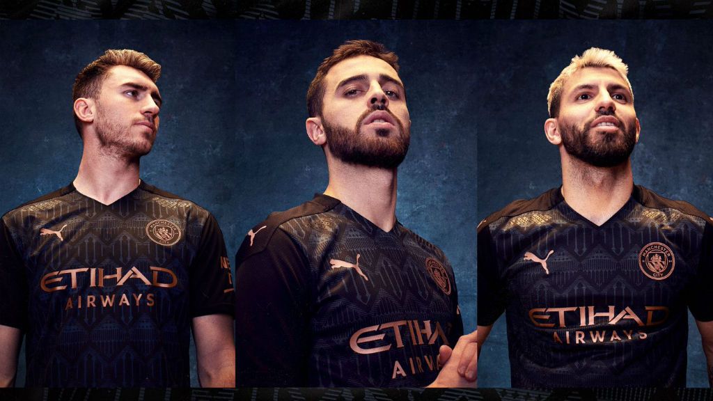 Фото: FC Manchester City Манчестер Сити футбольная форма 2020/21 гостевой комплект