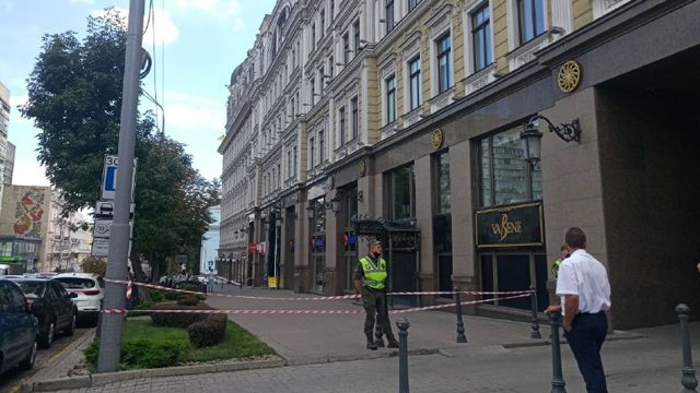 Захоплення банку в БЦ Леонардо: повне відео затримання Карімова