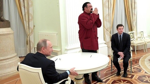 Сигал скрыл создание компании с российским политиком, чтобы избежать санкций — СМИ