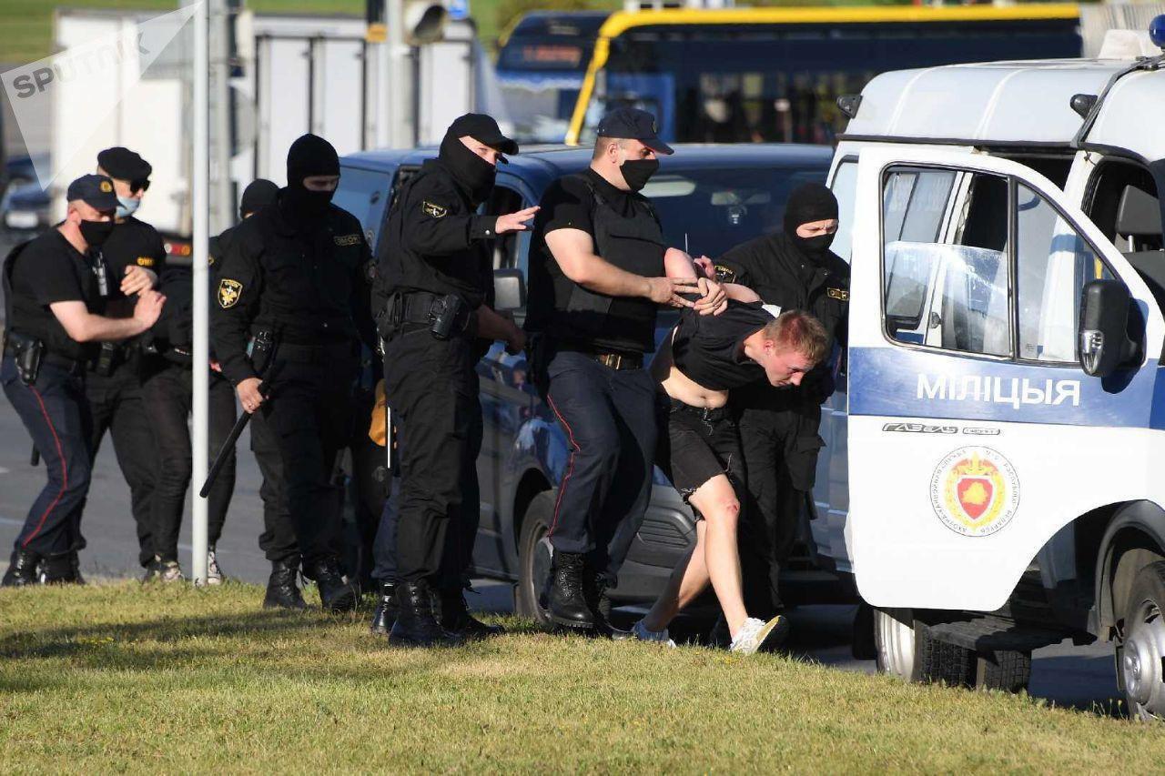 У Білорусі поновилися протести: з’явилося відео затримань У Білорусі поновилися протести: з’явилося відео затримань