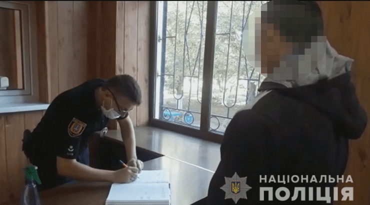 В Одесской области пастух изнасиловал 12-летнего односельчанина В Одесской области пастух изнасиловал 12-летнего односельчанина