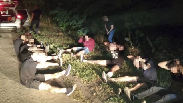 Розстріл автобуса на трасі Київ-Харків: затримано 14 людей