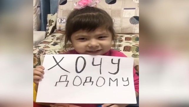 Переносили дату вильотів та підняли ціни на квитки у 4 рази: сотні українців застрягли у Китаї