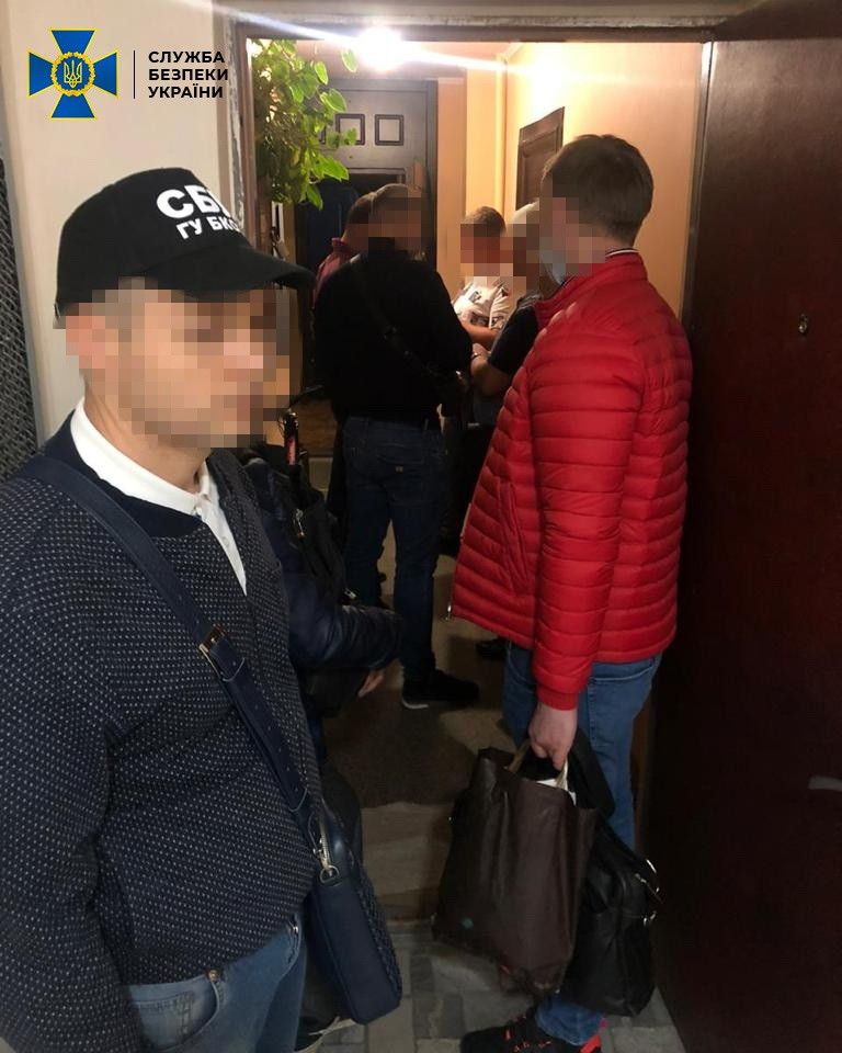 Руководителя предприятия НАН Украины задержали за взятку в $200 тыс. Руководителя предприятия НАН Украины задержали за взятку в $200 тыс.