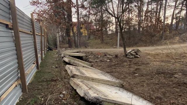 На Львовщине разоблачили депутата, который незаконно продавал земли Минобороны Во Львовской области депутат незаконно продавал земли Минобороны