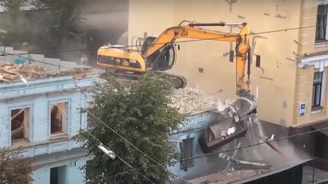 Зруйнування будинку на Саксаганського