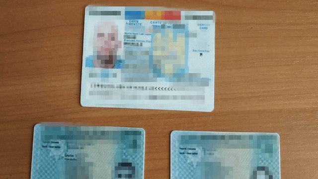 Продавали фейковые паспорта за €330 — СБУ задержала злоумышленников Продавали фейковые паспорта за €330 — СБУ задержала злоумышленников