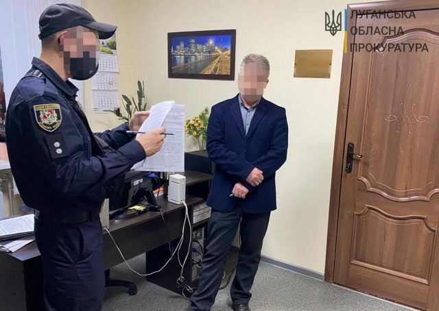 Заместителя мэра на Луганщине поймали на взятке