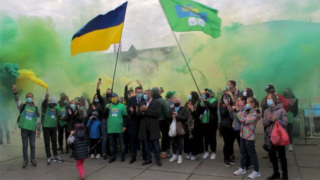 Слуги народу провели масштабний флешмоб на Борщагівці