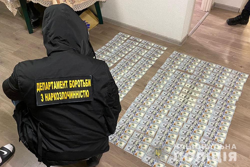 Изготавливали более 50 кг метадона ежемесячно: на Киевщине разоблачили нарколабораторию нарколабораторія