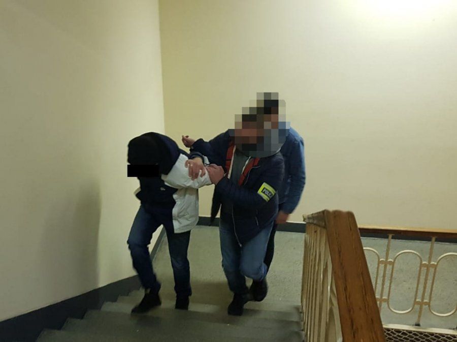В Польше задержали двух украинцев за кражу из банкомата В Польше задержали двух украинцев за кражу из банкомата